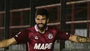 Orsini tiene 26 años y juega en lanús desde 2019. Ndp Nrqpg2xldm