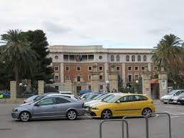Maybe you would like to learn more about one of these? Calle Casa Misericordia 34 Valencia Idealista