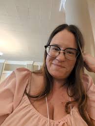 I got a huge influx of followers. Real? Fake? Remains to be seen but  regardless here I am. Age: 41 Height: 5'6" Kids: 4 Zodiac: Aquarius  Tattoos: 0 but want Piercings: Ears