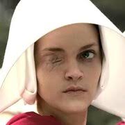 The Actor Who Plays Yellowstone's Beth Dutton Is Seriously Stunning In  Real-Life