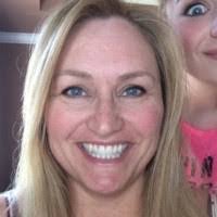 Kelly Caudill's Instagram, Twitter & Facebook