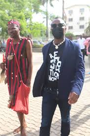 Bukola sarakai biography, education, profile & net worth. Omoyele Sowore Is Escorted To Court By A Native Doctor Photos Informone