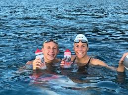 Canévet michel mme biliec catherine m. Natation Eau Libre Marc Antoine Olivier Et Lara Grangeon Nagent Dans Le Bonheur Aux Seychelles Lepape Info