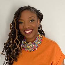 Monique Thorpe's Instagram, Twitter & Facebook