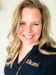 Pam Lundquist's Instagram, Twitter & Facebook