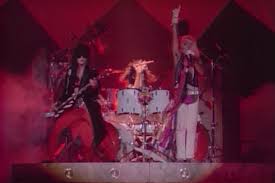Motley crue cd too fast for love 9 tracks e2 60174. 20 Best Motley Crue Videos Ranked By The Dirt Level