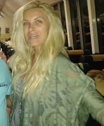 «θέλω να πω κάτι, επειδή τώρα το διάβασα. Katerina Kainoyrgioy To No Make Up Ths Poy Prokalese Af8ono Gelio Nassos Blog