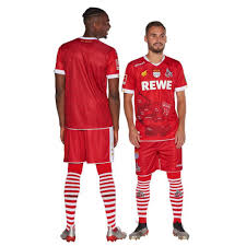 Ich konnte selber leider nicht finden, wäre euch sehr sehr dankbar für eure hilfe. Uhlsport 1 Fc Koln Karnevalstrikot 2019 20 Rot Real De