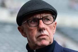 He's not holding back 😬