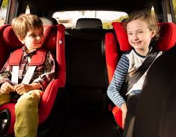 Deset zlatých pravidel pro přepravu dětí v automobilu - Novinky a události  - O značce SEAT - SEAT | SEAT