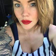 Heather Mcnett's Instagram, Twitter & Facebook