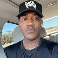 Christopher Peoples (@Chrislpeoples)