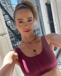 Julie Sheridan's Instagram, Twitter & Facebook