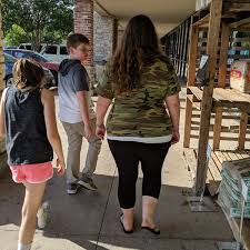 Personal service, knowledgeable staff, carry out service, pleasant conversation, and a wide variety of inventory are all part of the experience. Rooster Home And Hardware Lake Highlands Dallas Tx