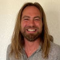 Elizabeth Kautz's Instagram, Twitter & Facebook