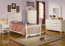 Discover our great selection of bedroom sets on amazon.com. Pepper Youth 4 Piece Post Bed Bedroom Set In Eggshell White Finish By Coaster 400361