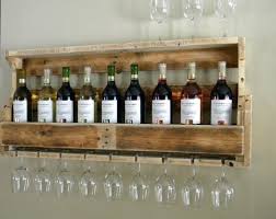 Weinregal Aus Paletten Das Perfekte Dekorationsstuck Palette Wein Europaletten Mobel Mobel Aus Paletten