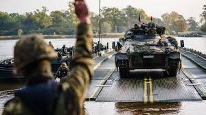In each material the author and a hyperlink to the primary source are specified. Mogliche Turkische Teilnahme An Eu Militarprojekt Ein Trojanisches Pferd Euractiv De