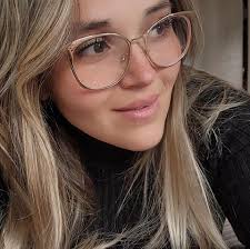 MonaLisa Saravia Ulloa