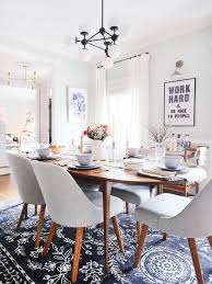 Modern Minimalist Christmas Dining Room Explore These Simple Christmas Decorations With Natural Decor I Dining Room Table Set Modern Dining Dining Room Design
