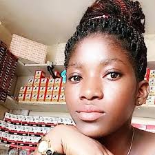 Veronica Osei (@oseiyaaveronica)