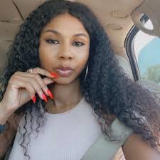 IG: Kayeharris_ (@KayHarrisPR)