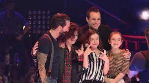 Gewinner der letzten staffel ist wieder dabei. The Voice Kids Finale 2019 Schwestern Duo Mimi Und Josefin Aus Team Bosshoss Holt Sich Den Sieg News De