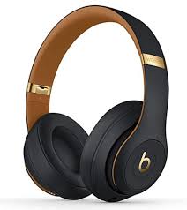 Most 20 year old men are very young and you can get gift ideas for a birthday party for a man at man world dot com. The Ultimate List Of Gifts For Men In Their 30s Giftingwho