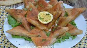 Bourek Facile Et Rapide Sans Farce A Cuire Tomate Et Fromage Recette Recette Marocaine Recette Marocaine Facile Recettes De Cuisine