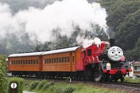 真っ赤な ジェームス 出発進行 大井川鉄道で試運転 きかんしゃトーマス 鉄道 写真 蒸気機関車