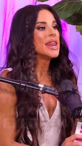 I stand by what I said 🤣💁🏻‍♀️, Love talking about topics that are  “lighter”, but just as important. We gotta stick together ladies 😜,  👉🏼Comment “PODCAST”