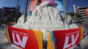 La super bowl 2021 arrancará a las 00:30 horas, horario español (una menos en canarias), aunque no será en torno a las 1:45 o 2:00 hora española cuando tenga lugar el espectáculo del intermedio. 1bsqqupc2vbsxm
