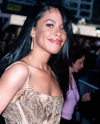 It's incredible, I wish I knew how to do this for my Aaliyah Barbie  Signature, I really admire people who know how to rework their Barbie with  their hands, it's exceptional !