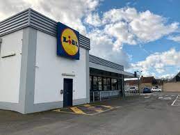 Le chantier du nouveau supermarché lidl a débuté et durera environ cinq mois, pour une ouverture autour de mars 2021. La Communaute De Communes Du Grand Chateaudun Cede Deux Parcelles Pour Accueillir Le Magasin Lidl Chateaudun 28200