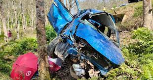 Maybe you would like to learn more about one of these? Tiga Maut Kereta Rempuh Pokok Getah