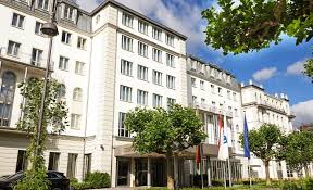 Des weiteren sind keine reservierungen für unsere herzlich willkommen im parkhotel bad homburg! Hotel Bad Homburg Steigenberger Hotel Bad Homburg Online Buchen