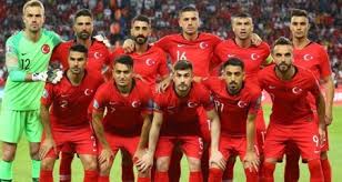 Kuzey makedonya a milli futbol takımı teknik direktörü igor angelovski, türk futbolunun sahip olduğu her şeyle zirvede olmayı hak ettiğini vurguladı. Turkiye A Milli Takim A Yapilan Saygisizliktan Dolayi Izlanda Ya Nota Verdi Haberler
