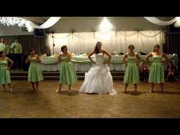 A Surprise Wedding Dance Fast Forward To About 1 Minute To Get To The Fun Part Wedding Dance Wedding Humor Surprise Wedding