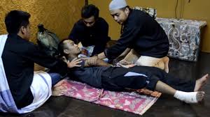 Perhubungan yang sangat akrab, senang susah bersama. Blackblackie Bukit Sama Didaki Lurah Sama Dituruni Youtube