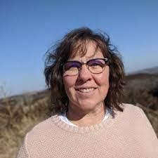 Candice Renfro's Instagram, Twitter & Facebook