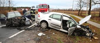 9:30, pomiędzy miejscowością stalowa wola, a jamnica, na drodze wojewódzkiej nr 871, doszło do wypadku. Wypadek Kolo Stalowej Woli Sa Ranni Rmf 24