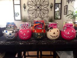 99 Cent Store Orange Plastic Pumpkins Spray Paint Ribbon And Glitter Plastic Pumpkins Makeover 99 Cent Store Halloween
