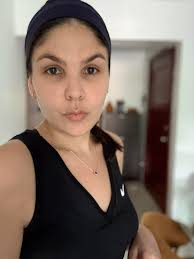 Hola 👋 besitos para todos (as) , feliz viernes♥️ me saludan🥹🥹