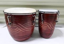 Sampe berasal dari kalimantan timur yang mempunyai jenis bunyi kordofon. 49 Nama Alat Musik Tradisional Indonesia Dan Daerah Asalnya Official Website Initu Id