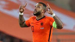 Memphis depay training with the netherlands national team on march 30, 2015 (kathi rudminat / flickr / cc by 2.0) memphis depay facts. Netherlands 2 2 Scotland Late Memphis Depay Free Kick Denies Scots Euro 2020 Warm Up Win Football News Sky Sports