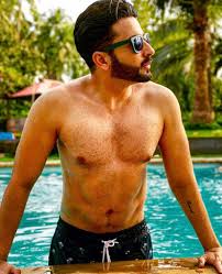 HotIndianceleb (1️⃣5️⃣K) on X: Heres my second favorite guy Dheeraj  Dhoopar 😍🔥 . Hottie man in the Karan luthra 🔥and naagin ka sexy cheel  🔥😉 . . DheerajDhoopar dheerajdhooparhot shirlessactor actorsbluge  hotactor 