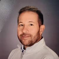 600+ "Capodanno" profiles