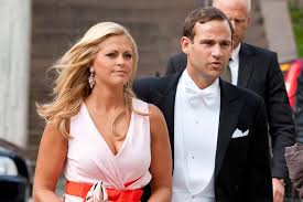 Ein fan hat prinzessin madeleine von schweden am nachmittag des 22. Prinzessin Madeleine Neues Detail Zur Trennung Von Jonas Bergstrom Gala De