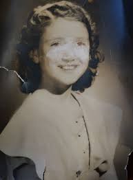 Help restoring and colorizing 1970s baby photo of mom