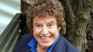 This trait causes most tony's to break stuff and have they like to joke around and whenever you hang out with a tony it's always an adventure. Schlagersanger Tony Marshall Schmettert Bora Bora Auf Dem Op Tisch